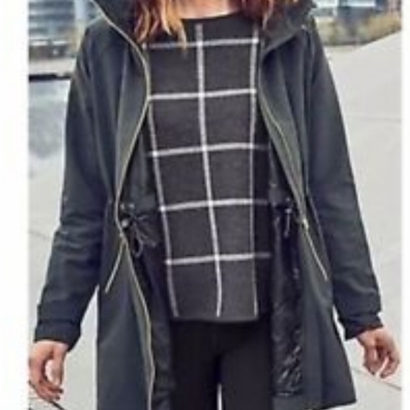 Athleta Dakota merino wool Windowpane sweater sz medium. - Picture 5 of 8